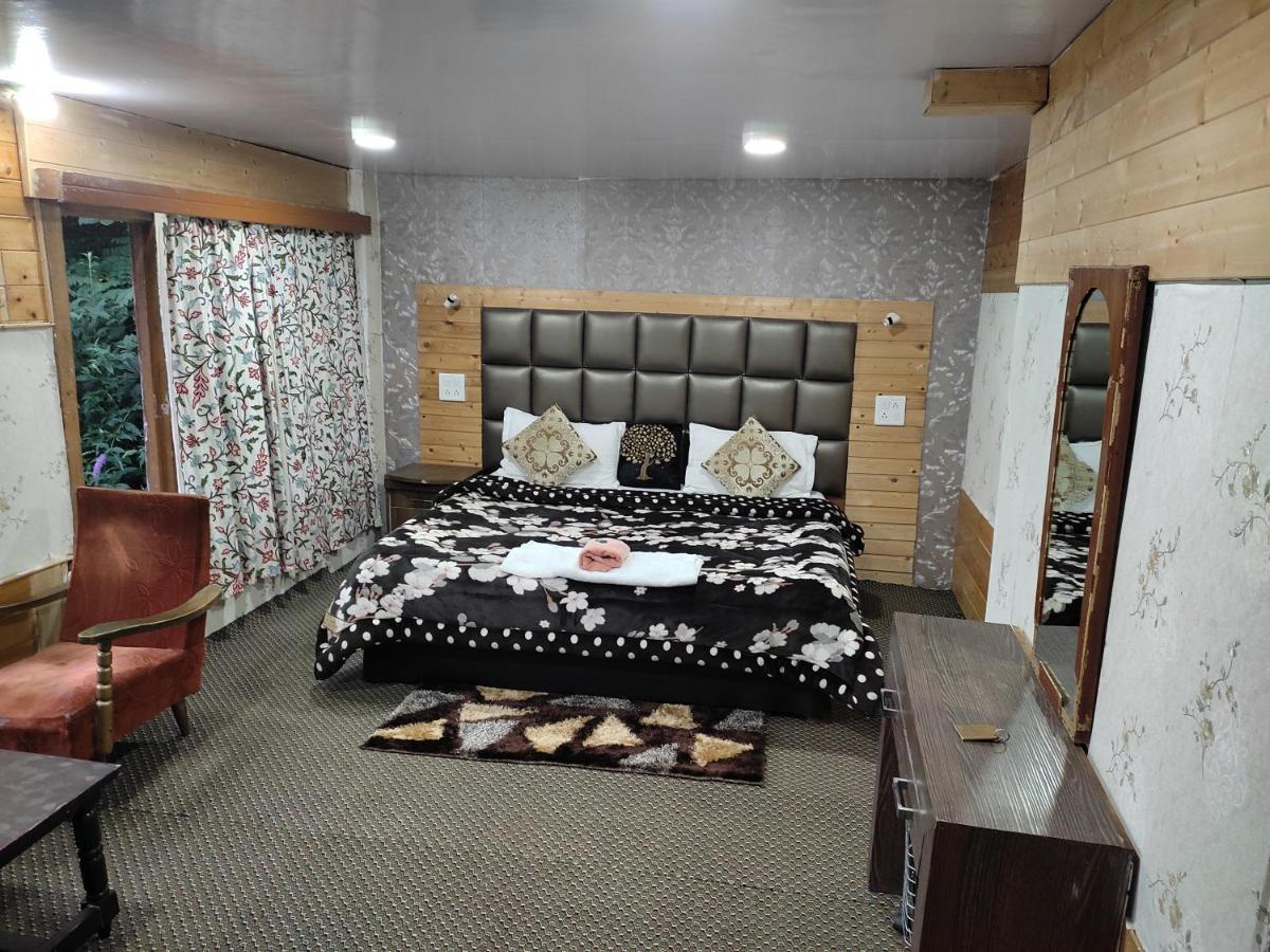 Hotel White House Pahalgām 外观 照片